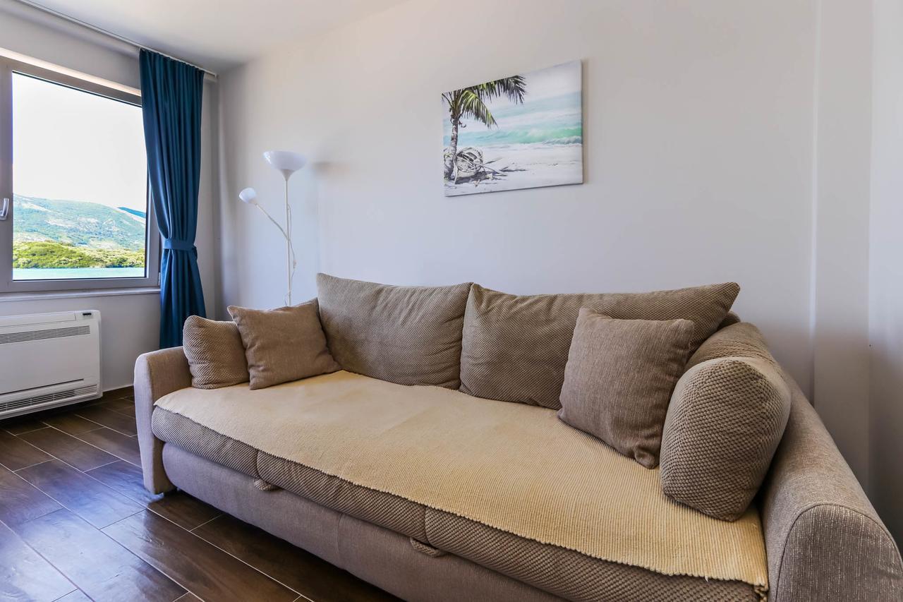 Apartments Maestral ติวัต ภายนอก รูปภาพ